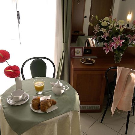 Hotel Dore มิลาน ภายนอก รูปภาพ