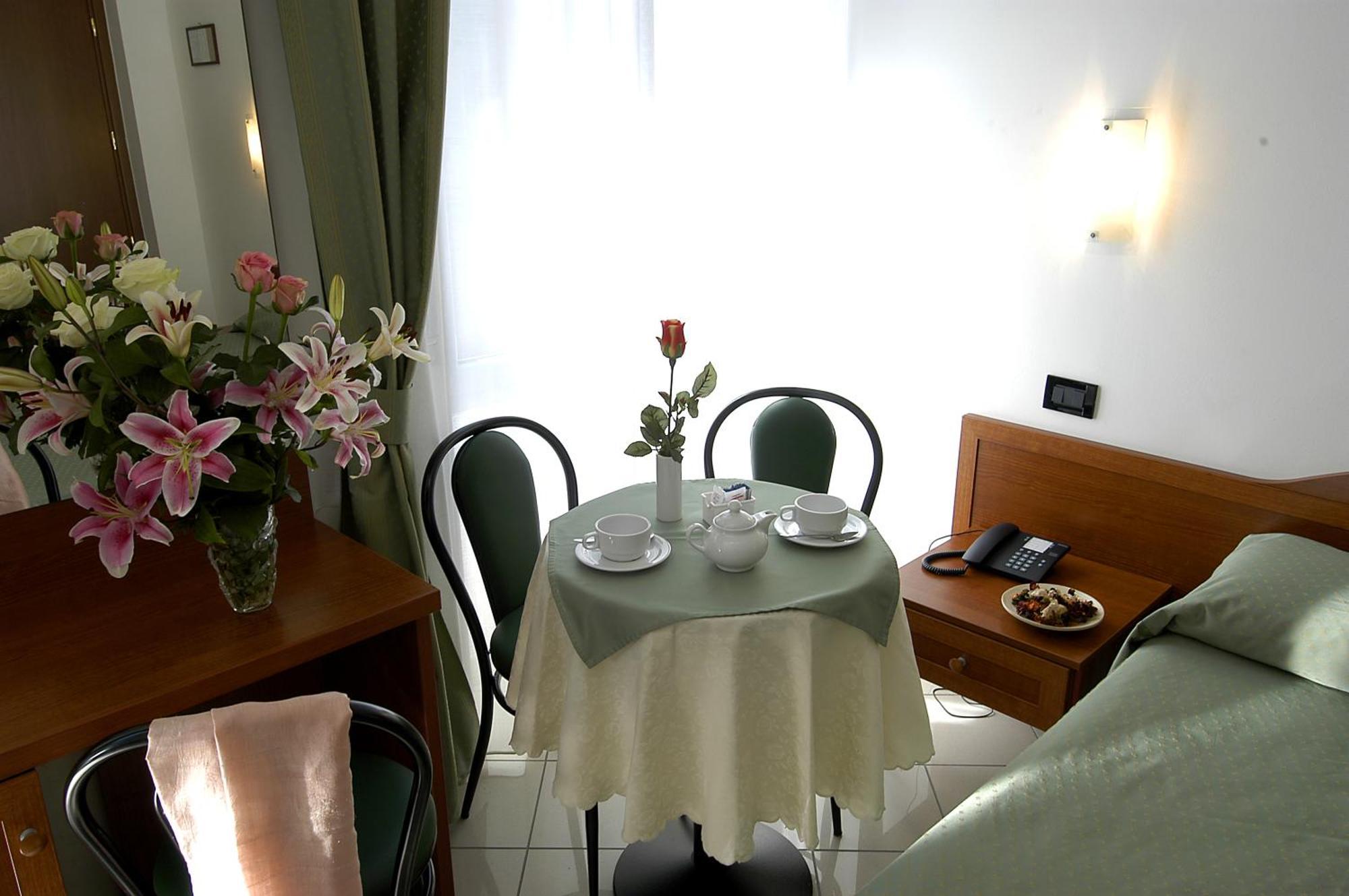 Hotel Dore มิลาน ภายนอก รูปภาพ